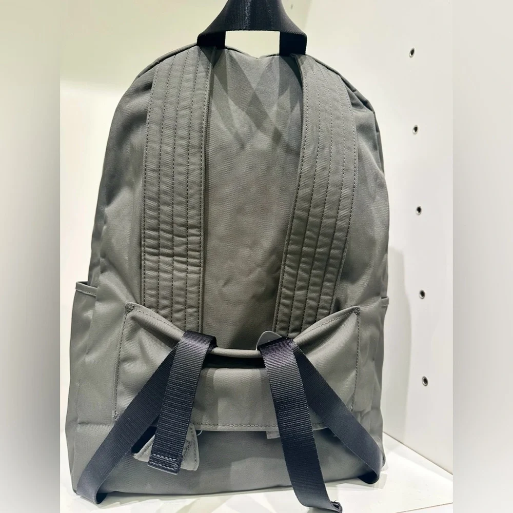 NWT TUMI Packable/Foldable Backpack Dark Gray - Picture 6 of 6